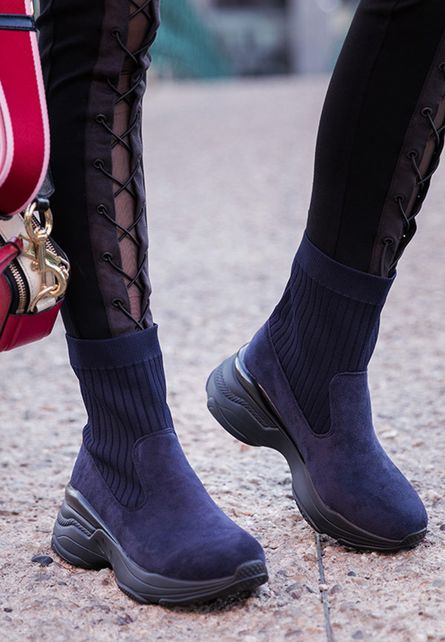 Sneakers-High-Top-Example-Navy-2.jpg Sneakers High-Top Example Navy