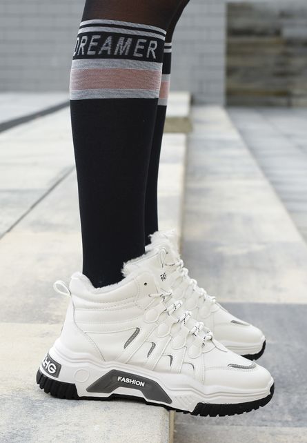 Sneakers_High-Top_Felira_Albi-2.jpg Sneakers High-Top Felira Albi