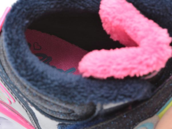 ghete_skechers_bleumarin_heart_lights_din_piele_ecologica_kzdsg4112yk302669n_4.jpg Ghete SKECHERS bleumarin, HEART LIGHTS, din piele ecologica