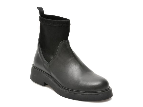 ghete_topukla_negre_20319_din_piele_naturala_y8dn01112dk2031999_0.jpg Ghete TOPUKLA negre, 20319, din piele naturala