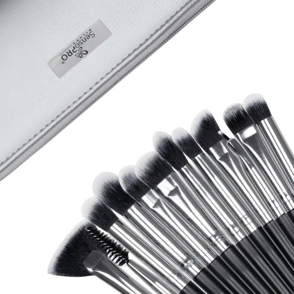 set-12-pensule-machiaj-sensopro-milano-black-silver-borseta-cadou8404173.jpg Set 12 pensule machiaj SensoPRO Milano, Black Silver + Borseta Cadou
