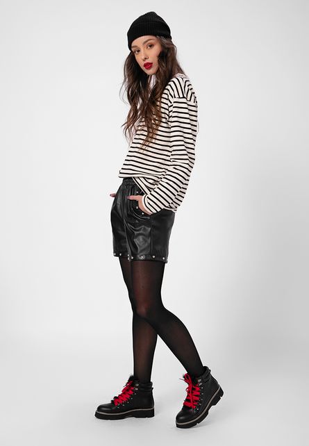 test-1146.jpg Pantaloni scurti dama Brozas Negri