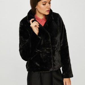 AW18-KUD03U_99X_F1.jpg Only - Geaca