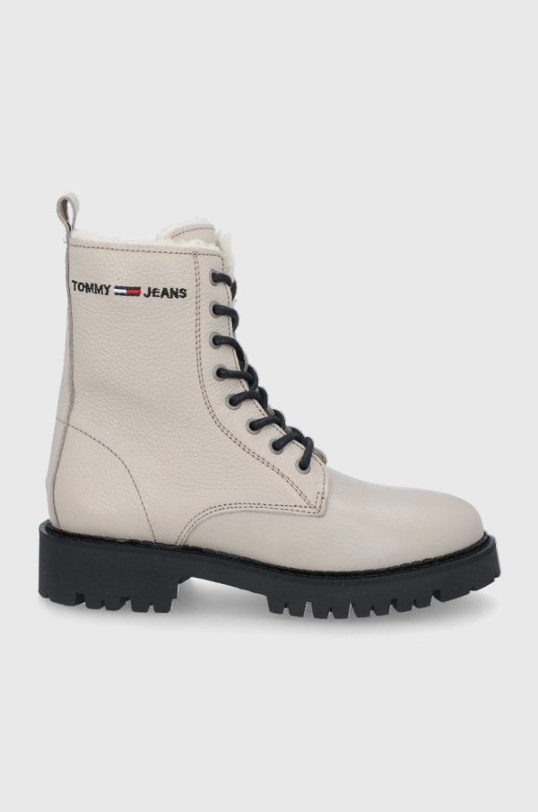 AW21-OBD484_80X_F1.jpg Tommy Jeans bocanci de piele femei, culoarea bej, cu toc plat, izolat