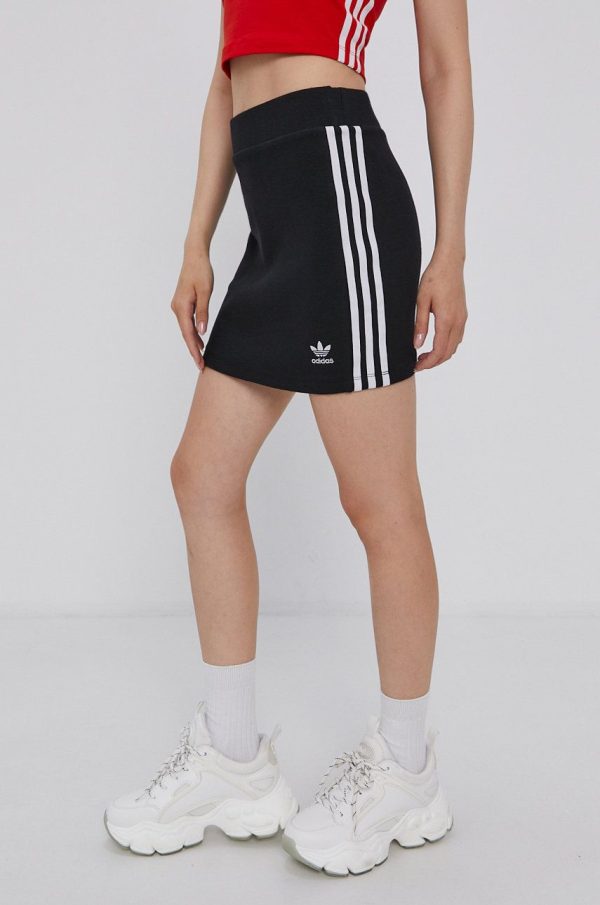 AW21-SDD08J_99X_F1.jpg Adidas Originals Fustă H38761 culoarea negru, mini, model drept