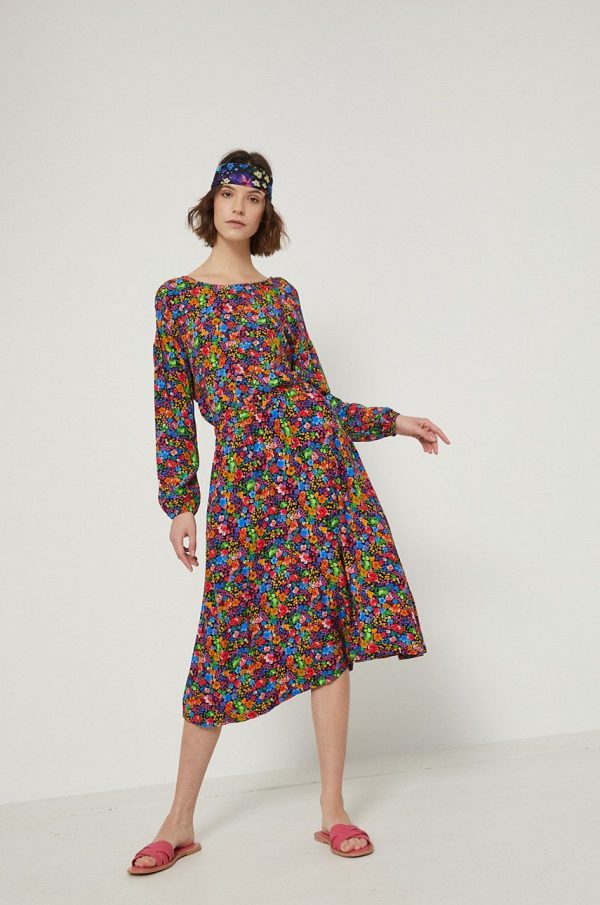 RS22-SDD050_MLA_F1.jpg Medicine fusta midi, evazati