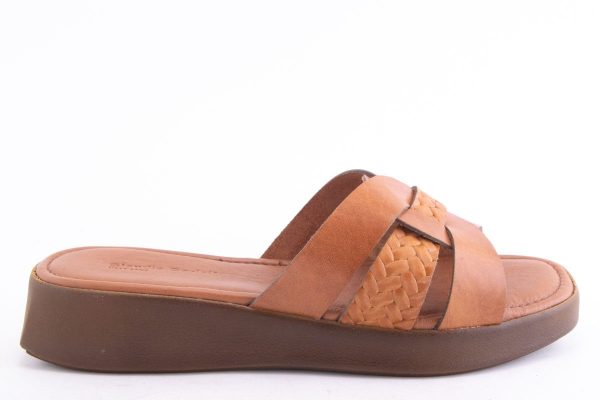 SABOTI-DAMA-CLAUDIO-CASINI-PIELE-NATURALA-DE-VITEL-CART-8031-CAMEL-2.jpg SABOTI DAMA PIELE NATURALA DE VITEL CLAUDIO CASINI CART 8031/ CAM -
