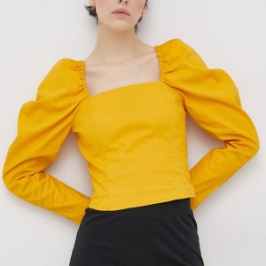 SS22-BDD043_18X_F1.jpg Levi's Bluză femei, culoarea galben, material neted
