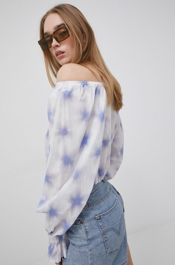 SS22-BUD03I_00X_F1.jpg Levi's bluza femei, culoarea alb, modelator