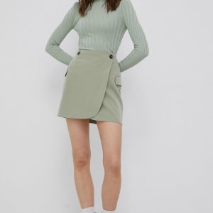 Only fusta culoarea verde, mini, evazati