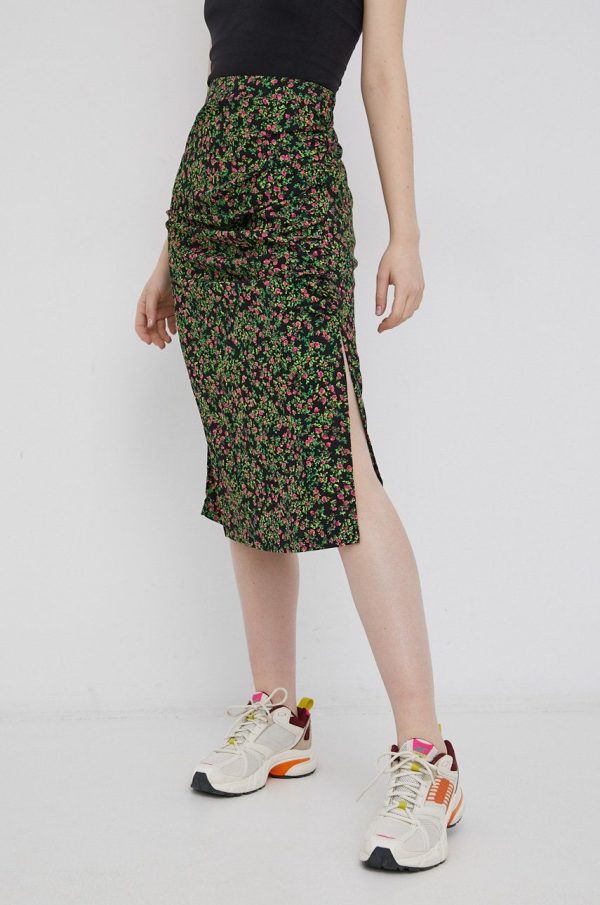 SS22-SDD04K_99X_F1.jpg Vero Moda fusta culoarea negru, midi, drept