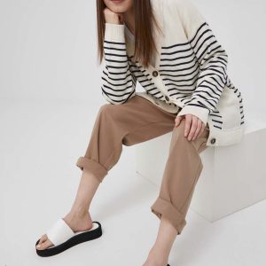SS22-SWD07I_01X_F1.jpg Vila cardigan femei, culoarea bej, light