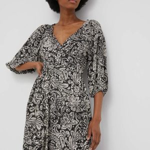 WS22-SUD531_99X_F1.jpg Answear Lab rochie culoarea negru, mini, drept