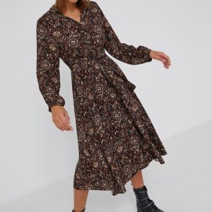 WZ21-SUD0MC_99X_F1.jpg Answear Lab Rochie culoarea negru, midi, evazata