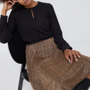 ZW21-BDD00H_99X_F1.jpg XT Studio - Bluza