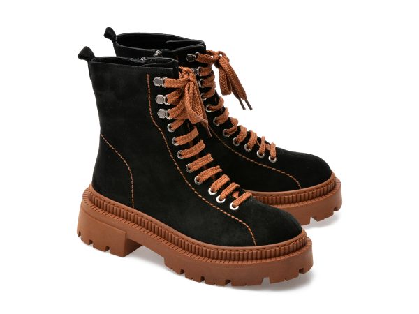 Ghete GRYXX negre, 2153351, din piele intoarsa