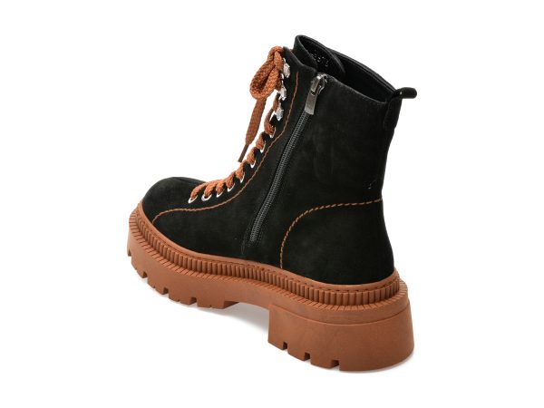 Ghete GRYXX negre, 2153351, din piele intoarsa