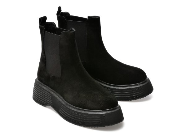 Ghete GRYXX negre, 3129022, din piele intoarsa