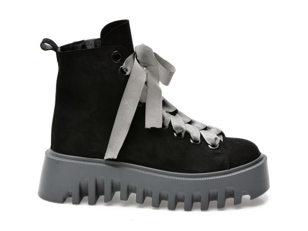 Ghete GRYXX negre, 477410, din piele intoarsa