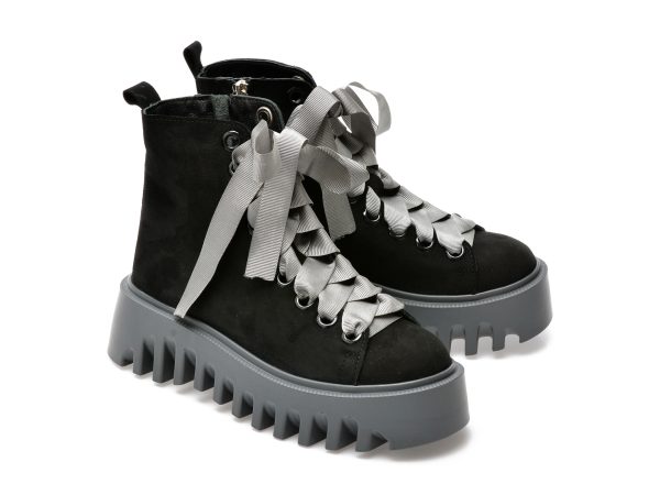 Ghete GRYXX negre, 477410, din piele intoarsa