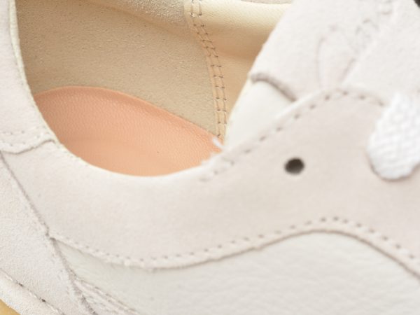Pantofi CLARKS albi, CRAFT RUN LACE, din piele intoarsa