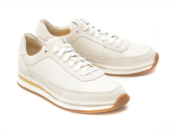 Pantofi CLARKS albi, CRAFT RUN LACE, din piele intoarsa
