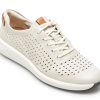 pantofi_clarks_albi_unrioti_din_piele_naturala_clen13195d4unrioti_0.jpg Pantofi CLARKS albi, UNRIOTI, din piele naturala