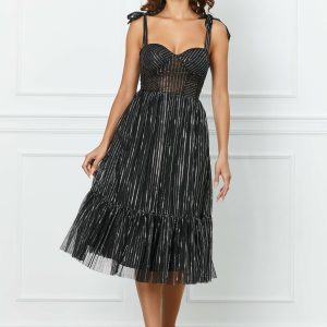rochie-alina-neagra-din-tulle-cu-paiete-argintii-1036515-838020-4.jpeg Rochie Alina neagra din tulle cu paiete argintii