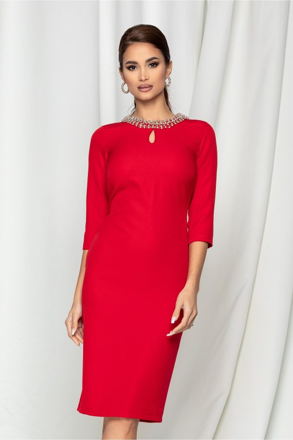 Rochie Anastasia rosie cu aplicatii metalice