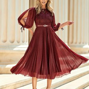 rochie-carina-bordo-plisata-cu-broderie-pe-bust-1036401-838389-4.jpeg Rochie Carina bordo plisata cu broderie pe bust