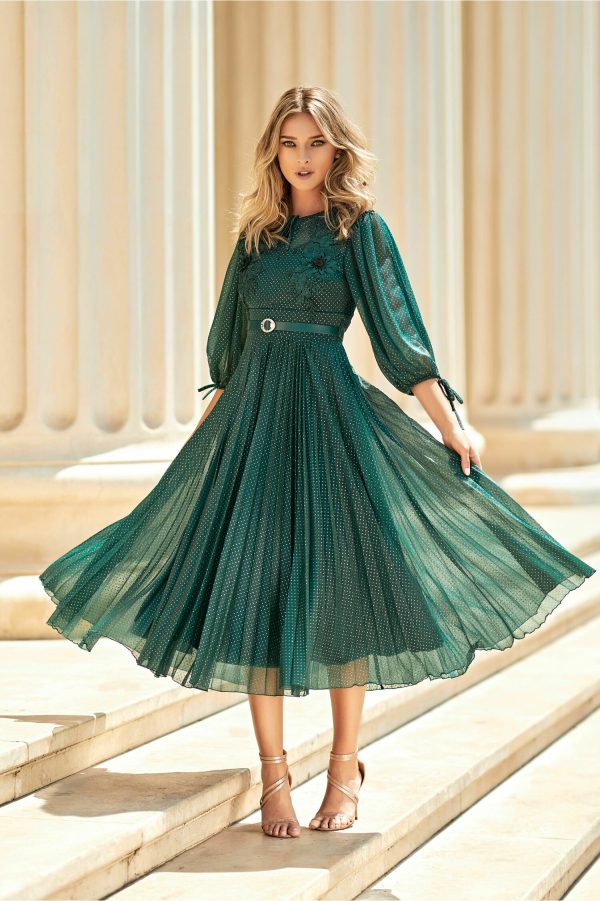 Rochie Carina verde plisata cu broderie pe bust