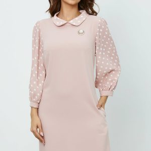 Rochie Carmen roz cu imprimeu buline pe maneci si guler