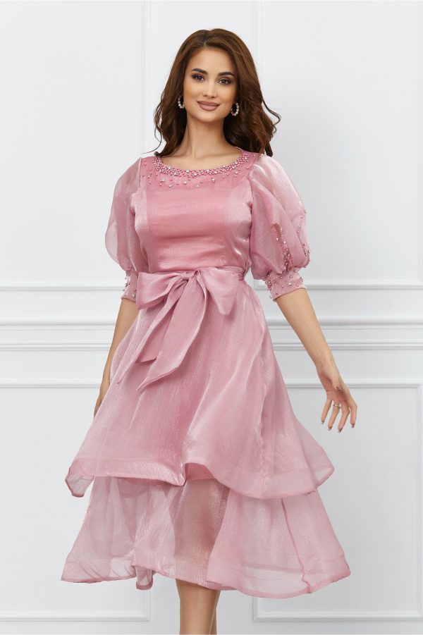 Rochie Cleo roz cu pietricele si maneci scurte despicate