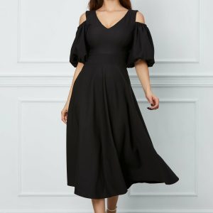 rochie-dalia-neagra-cu-maneci-trei-sferturi-si-decupaj-la-umeri-1023282-828351-4.jpeg Rochie Dalia neagra cu maneci trei sferturi si decupaj la umeri