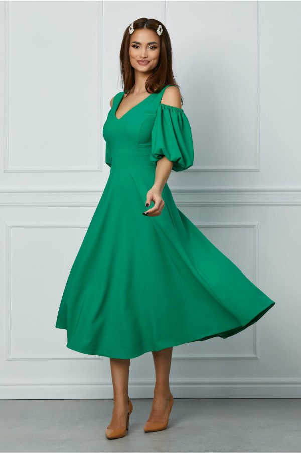 Rochie Dalia verde cu maneci trei sferturi si decupaj la umeri