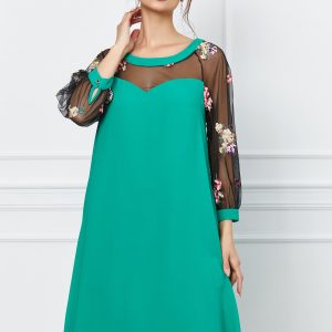 Rochie Daria verde cu broderie florala la maneci si decolteu