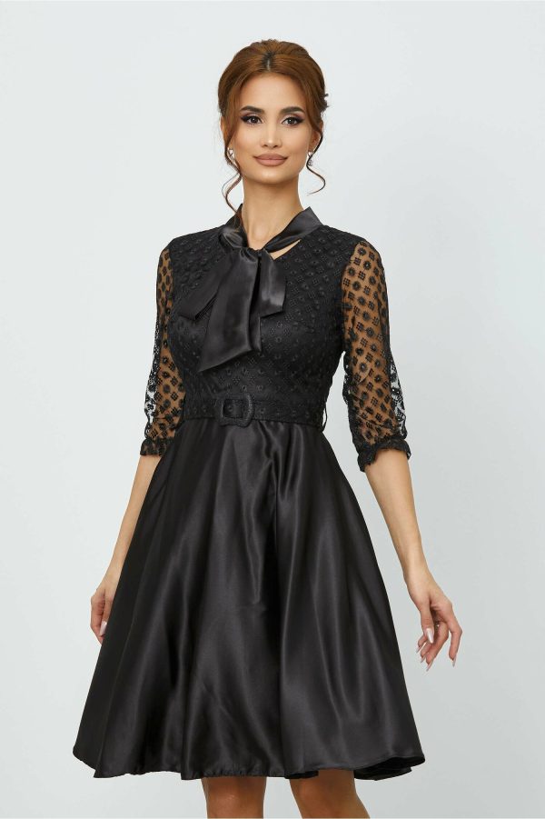 Rochie Diana neagra cu fundita la decolteu si fusta satinata