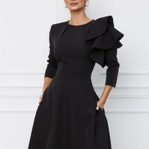 Rochie Dy Fashion neagra cu volan pe umar
