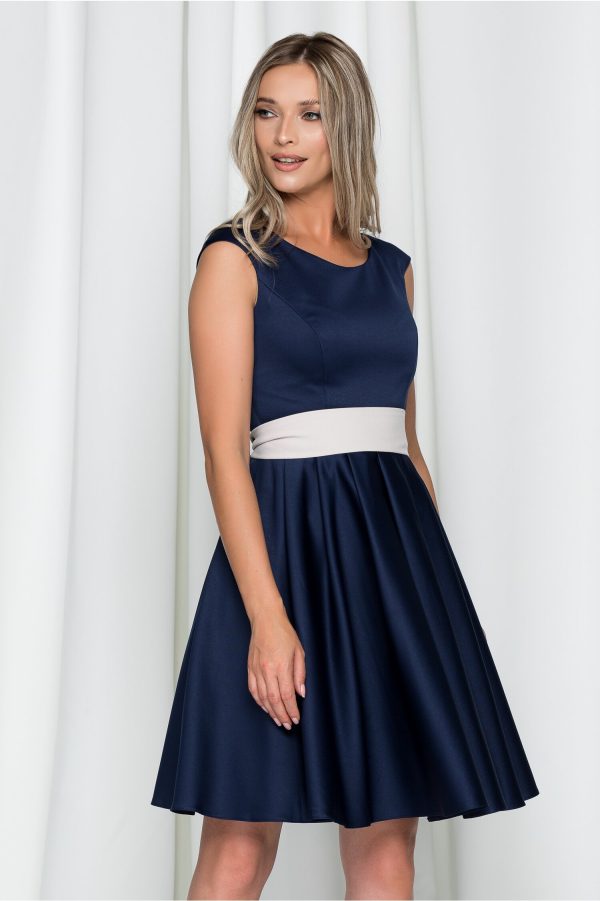 rochie-kimberly-bleumarin-cu-pliuri-mari-pe-fusta-si-decolteu-rotund-909201-716883-4.jpeg Rochie Kimberly bleumarin cu pliuri mari pe fusta si decolteu rotund