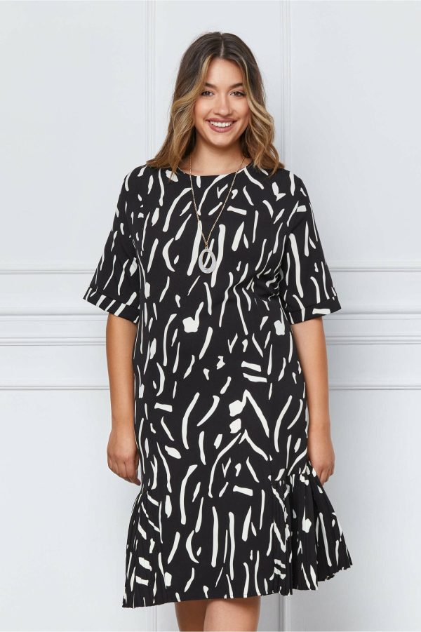 rochie-kyra-neagra-cu-imprimeu-alb-si-pliuri-la-baza-1070454-864264-4.jpeg Rochie Kyra neagra cu imprimeu alb si pliuri la baza