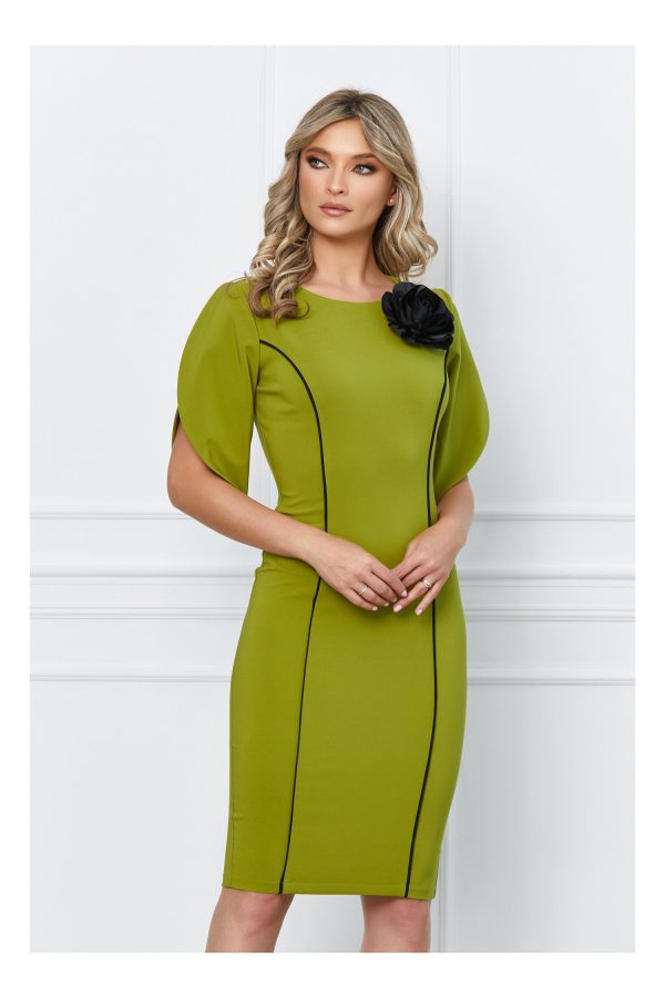 Rochie LaDonna verde cu benzi negre si accesoriu floare maxi