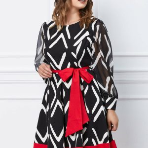 rochie-maria-neagra-cu-insertii-rosii-1052397-849003-4.jpeg Rochie Maria neagra cu insertii roșii