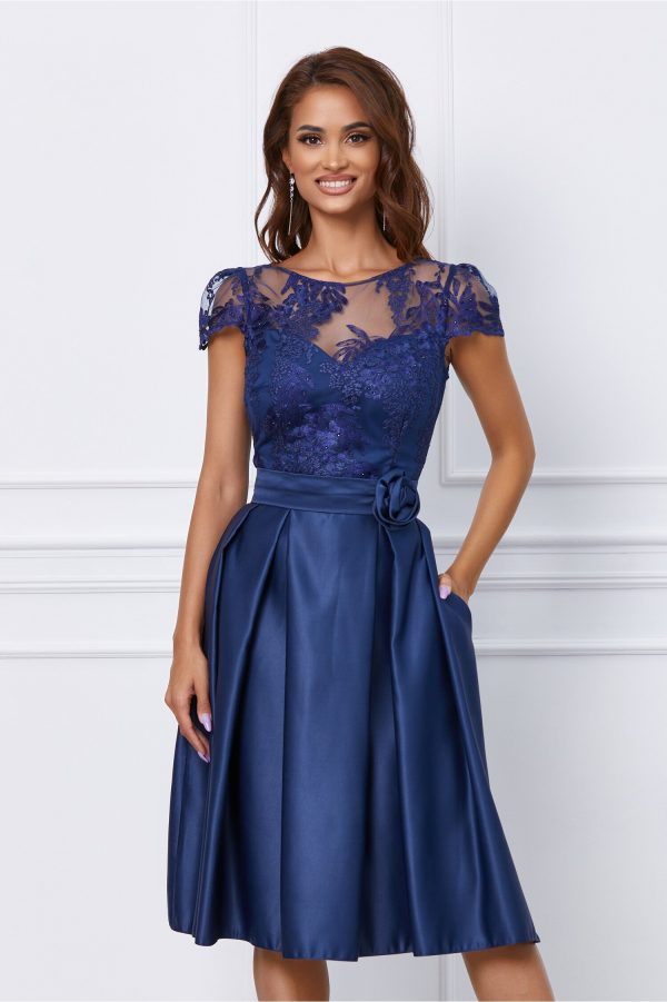 rochie-mbg-bleumarin-cu-dantela-la-bust-1056627-850794-4.jpeg Rochie MBG bleumarin cu dantela la bust