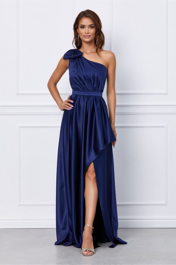 rochie-mbg-bleumarin-din-satin-cu-aplicatie-la-umar-1053330-850437-4.jpeg Rochie MBG bleumarin din satin cu aplicatie la umar