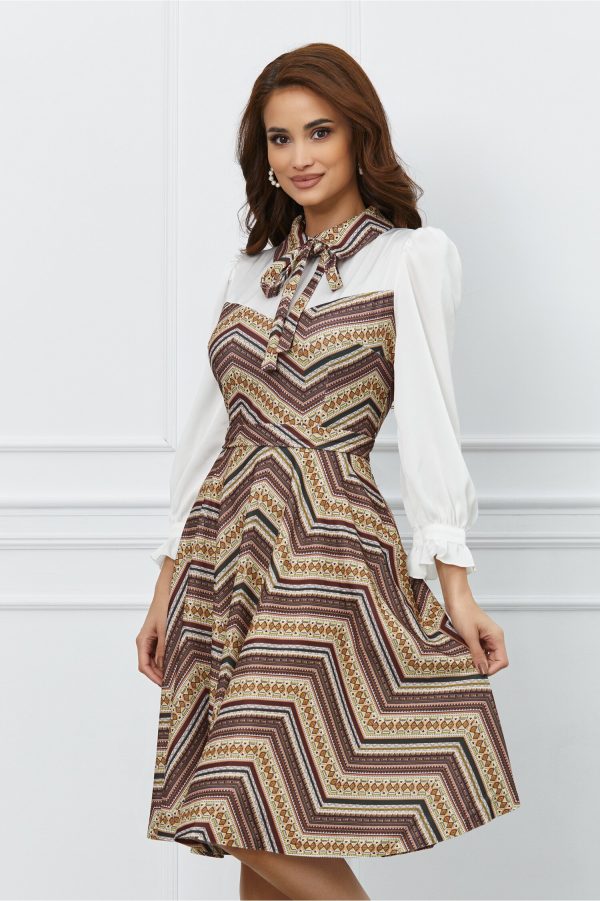 rochie-mbg-maro-cu-imprimeuri-diverse-si-maneci-albe-984261-831363-4.jpeg Rochie MBG maro cu imprimeuri diverse si maneci albe
