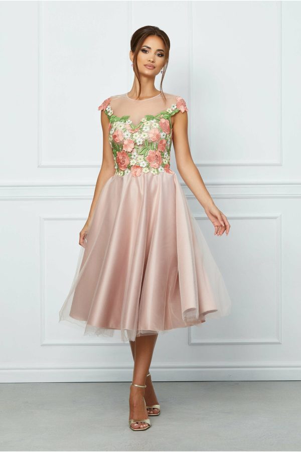 rochie-mbg-roz-cu-broderie-florala-la-bust-1043070-838770-4.jpeg Rochie MBG roz cu broderie florala la bust
