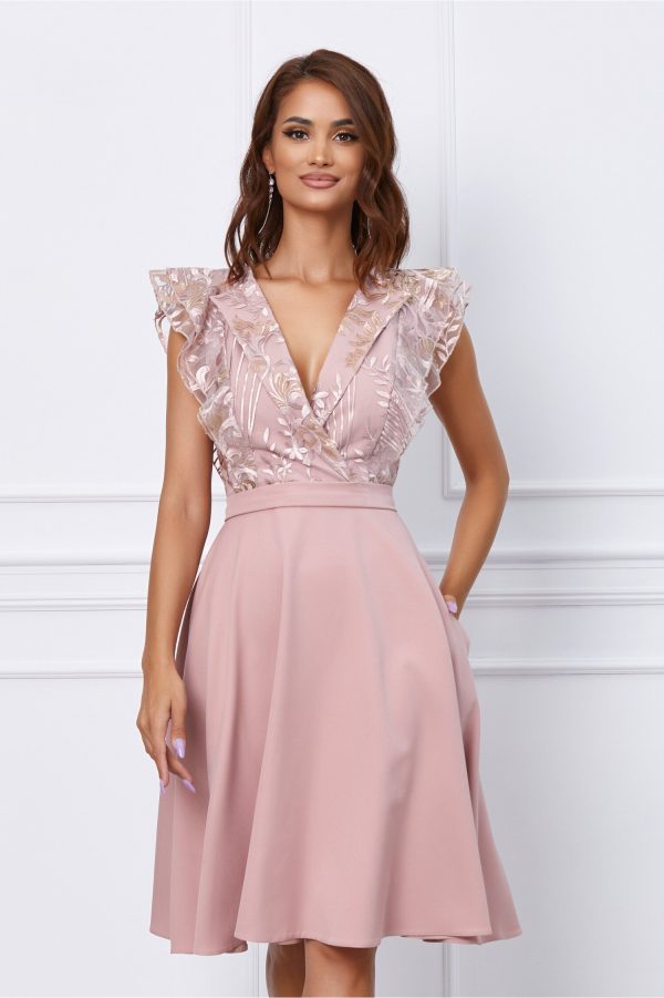 Rochie MBG roz cu dantela si volane
