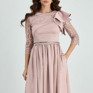 Rochie MBG roz pudra cu volan si dantela la bust
