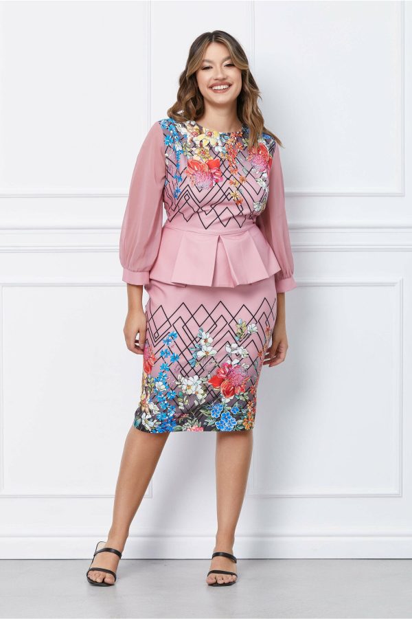 rochie-melisa-roz-cu-imprimeuri-florale-si-peplum-1052481-849669-4.jpeg Rochie Melisa roz cu imprimeuri florale si peplum