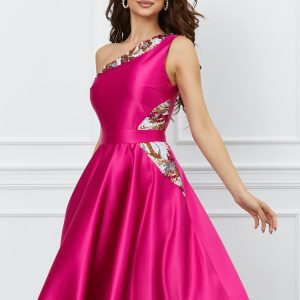 Rochie Moze fucsia accesorizata cu paiete in talie si la decolteu